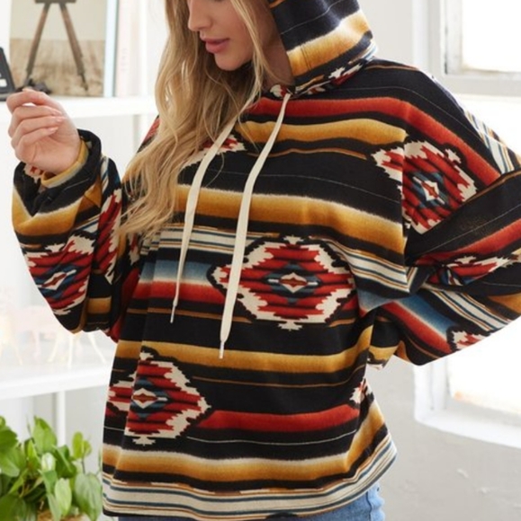 LOLAFREEBIRD Sweaters - 🆕🌿BOHO BOUTIQUE HOODIE SWEATER 🌿